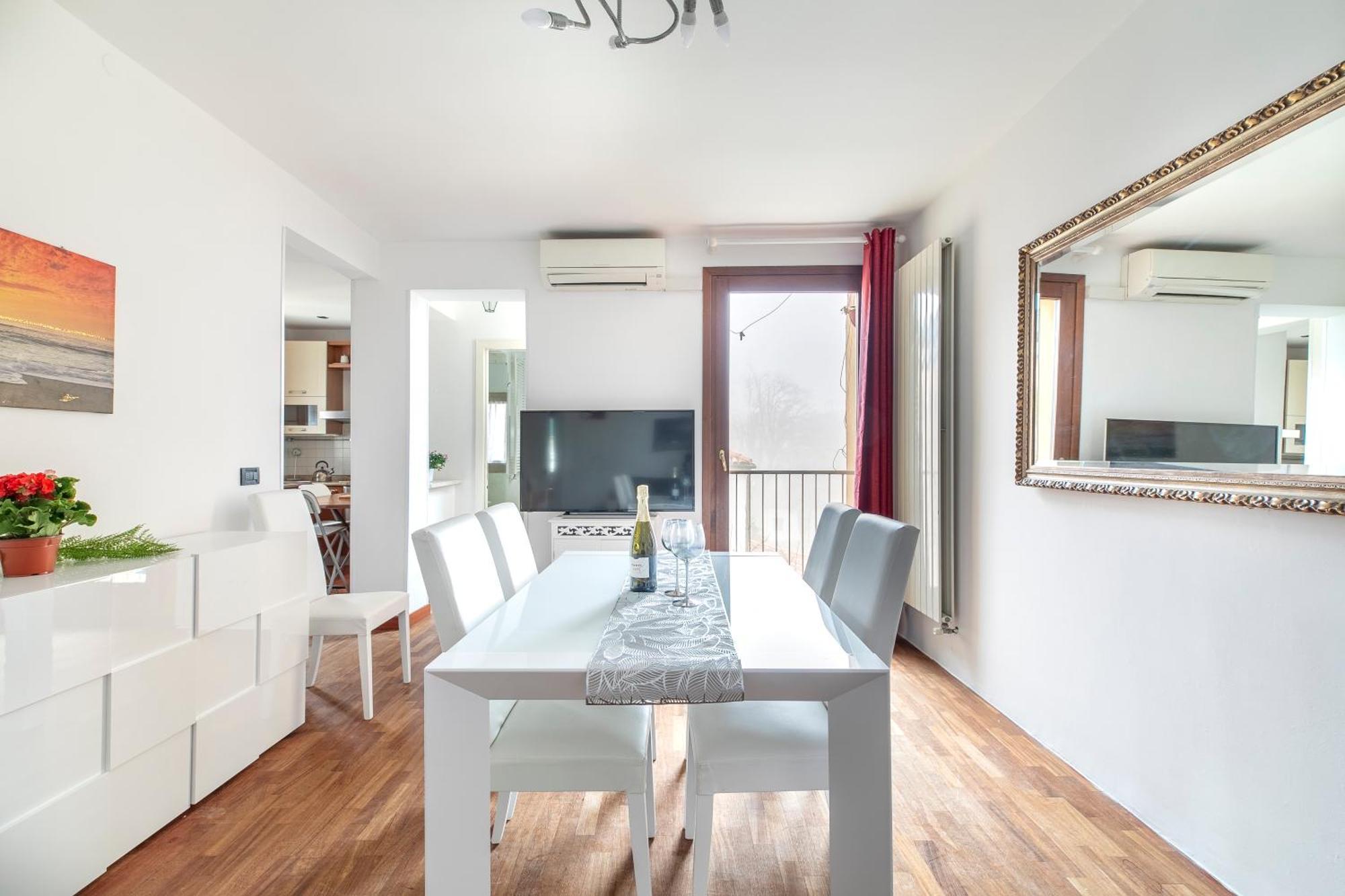 Lovely Apatment For 7 Person - Ac -wifi * Venecia