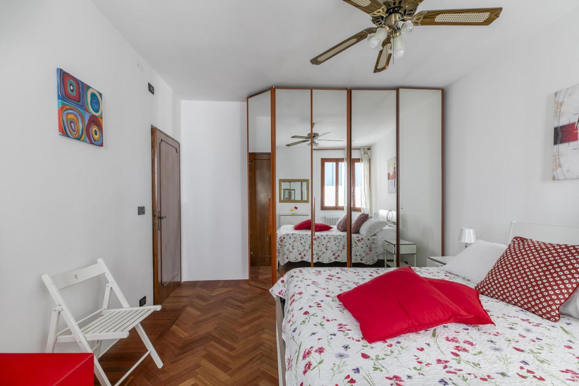 Lovely Apatment For 7 Person - Ac -wifi Apartamento Venecia